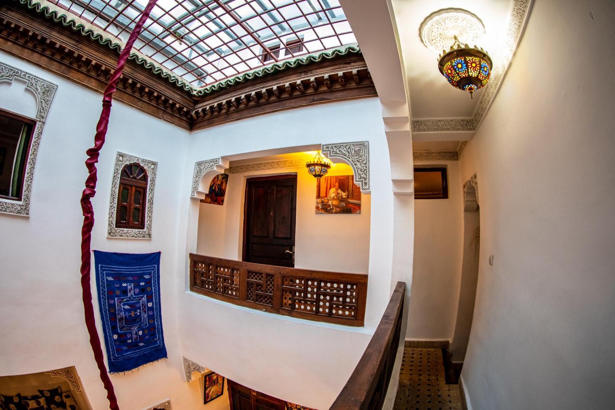 Отель Dar Amir Fez Экстерьер фото