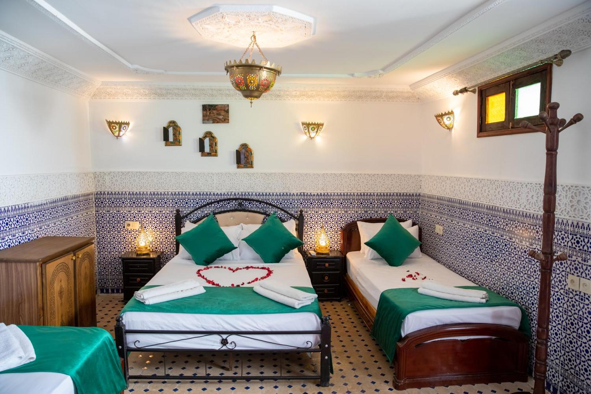 Отель Dar Amir Fez Экстерьер фото